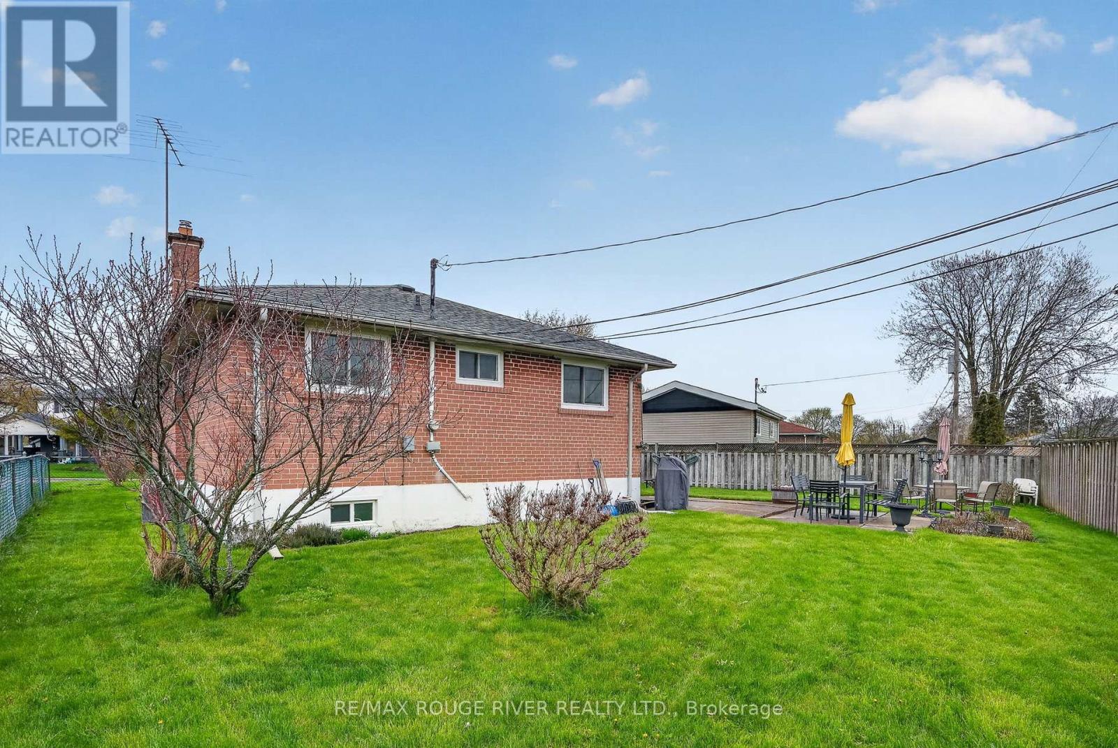 812 Bem Avenue, Pickering, Ontario  L1W 1X1 - Photo 31 - E13109658