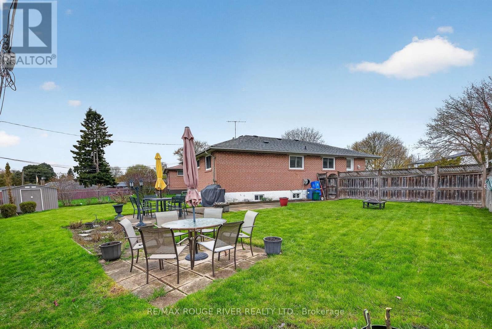 812 Bem Avenue, Pickering, Ontario  L1W 1X1 - Photo 32 - E13109658
