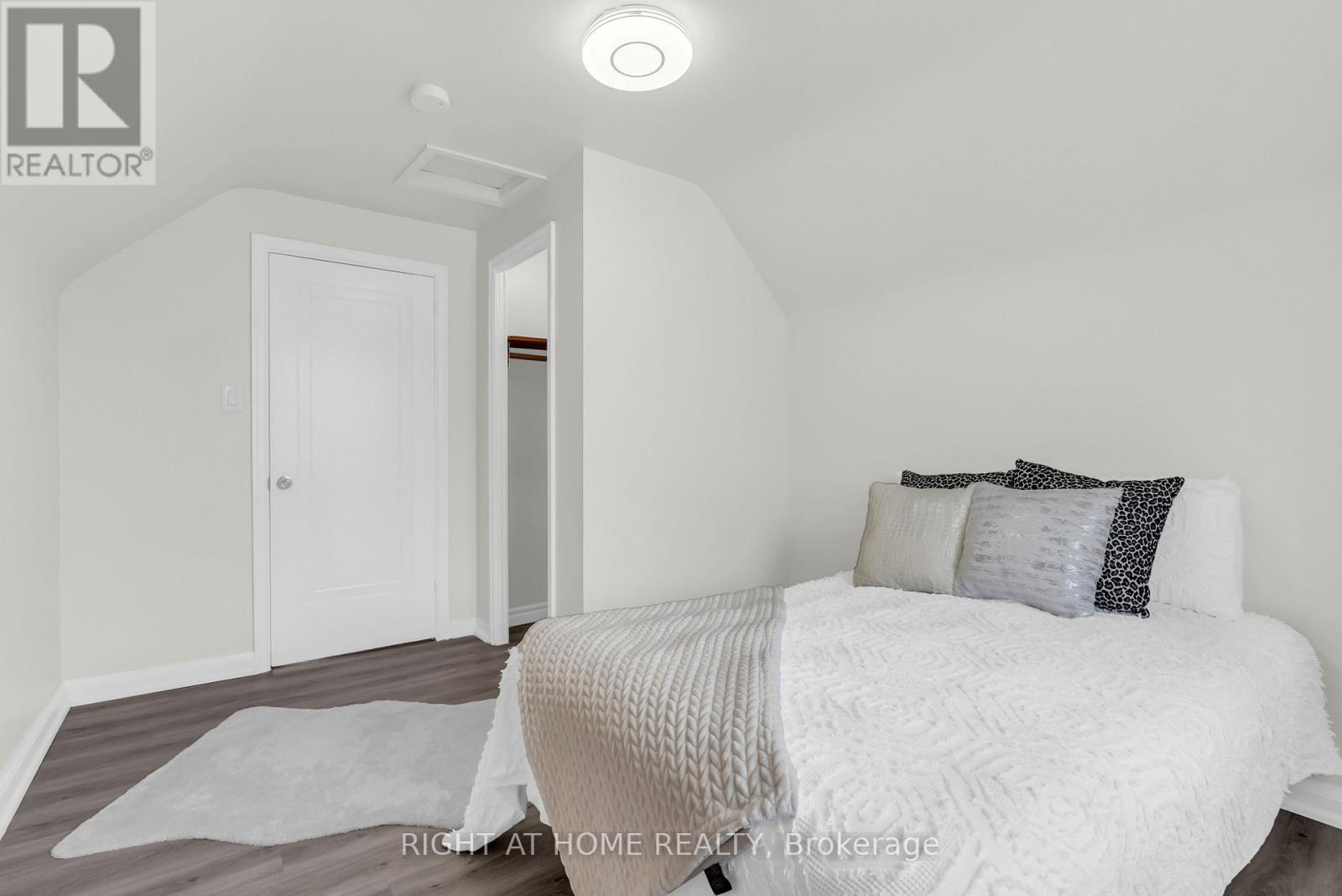 6 Vanbrugh Avenue, Toronto, Ontario  M1N 3S7 - Photo 32 - E13109706