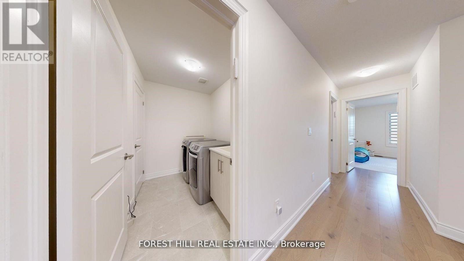 54 Montrose Boulevard, Bradford West Gwillimbury, Ontario  L3Z 4P3 - Photo 18 - N13109584