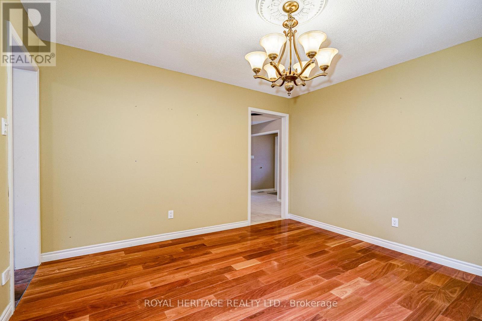100 Squire Bakers Lane, Markham (Sherwood-Amberglen), Ontario  L3P 3H2 - Photo 13 - N13109590