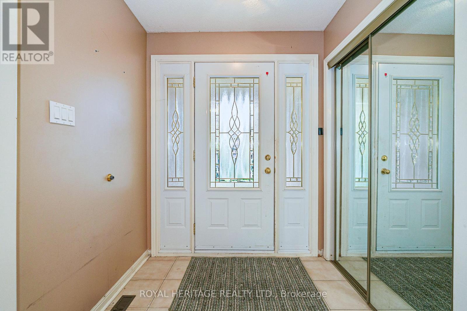 100 Squire Bakers Lane, Markham (Sherwood-Amberglen), Ontario  L3P 3H2 - Photo 2 - N13109590