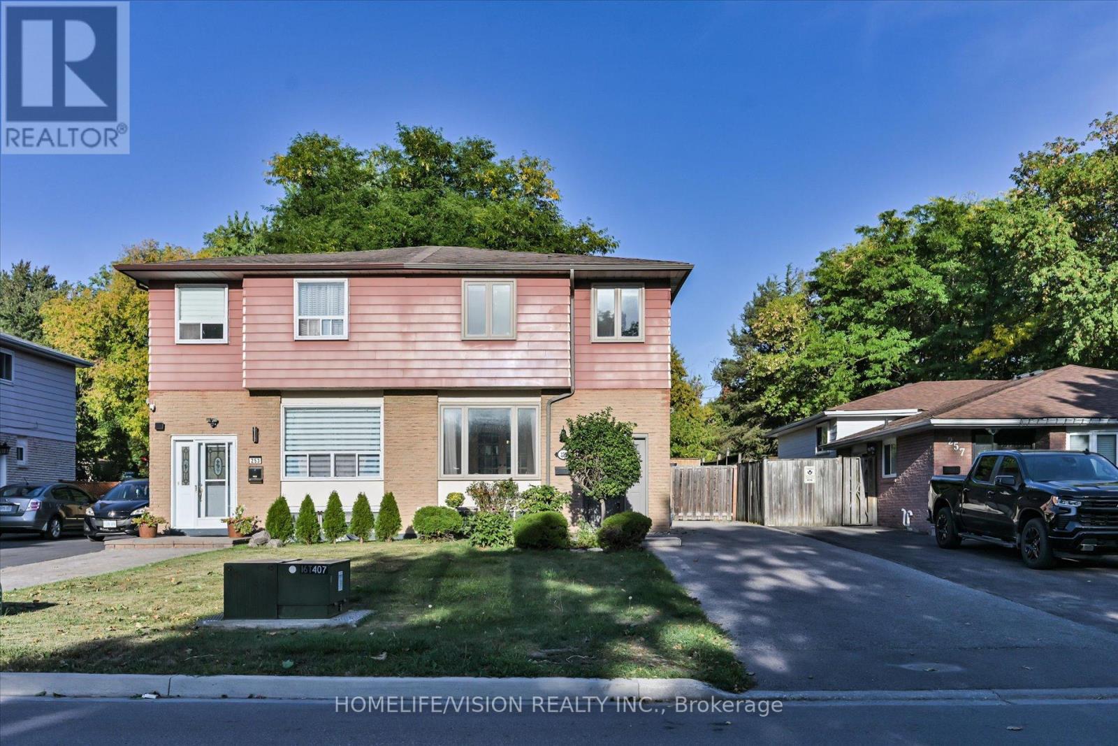 255 CEDAR AVENUE, Richmond Hill, Ontario