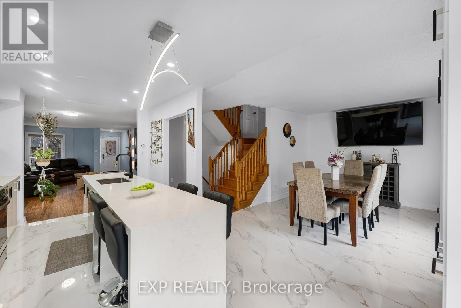 52 Glasgow Crescent, Georgina, Ontario  L4P 4B3 - Photo 13 - N13109624