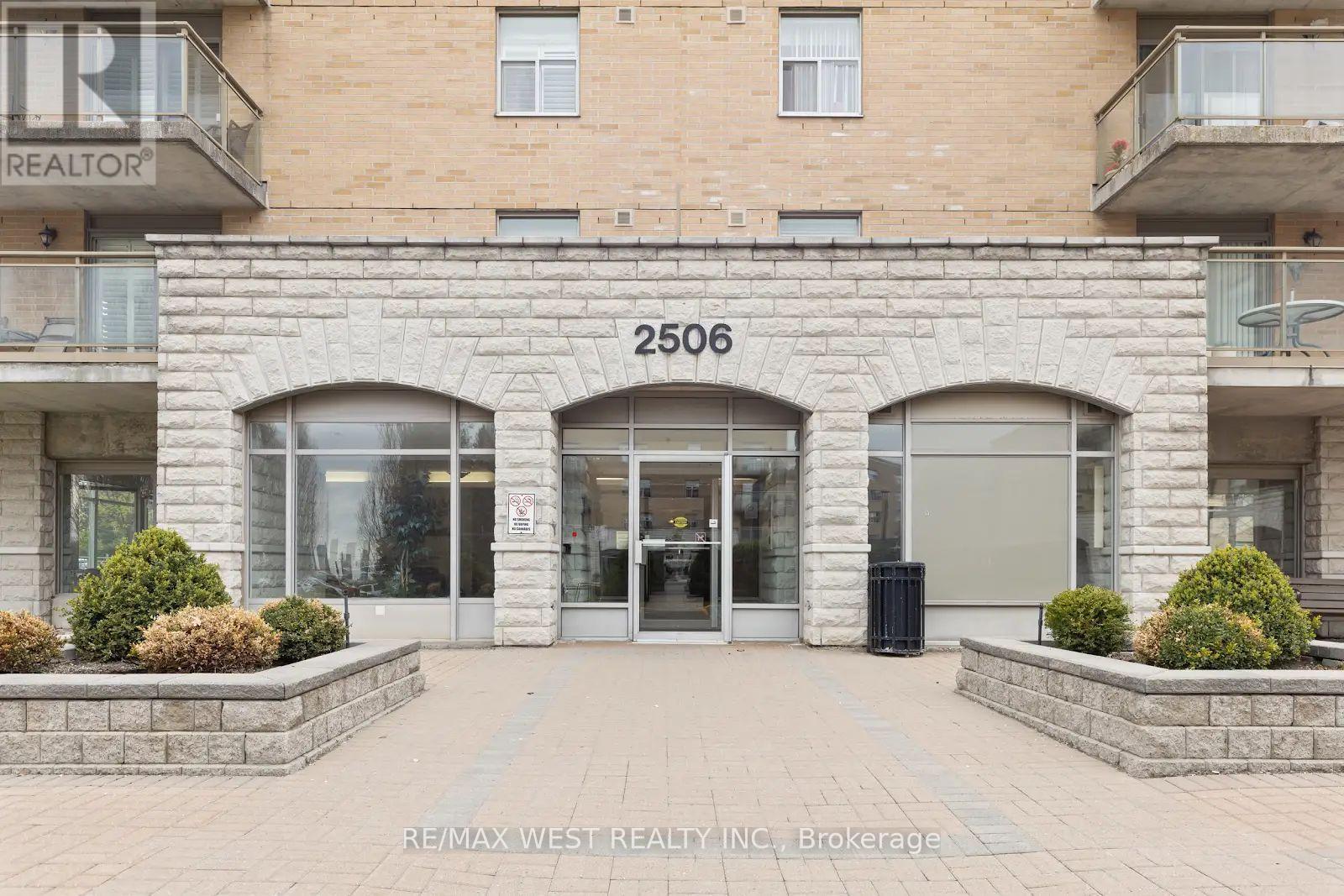 511 - 2506 Rutherford Road, Vaughan, Ontario  L4K 5N4 - Photo 2 - N13109718