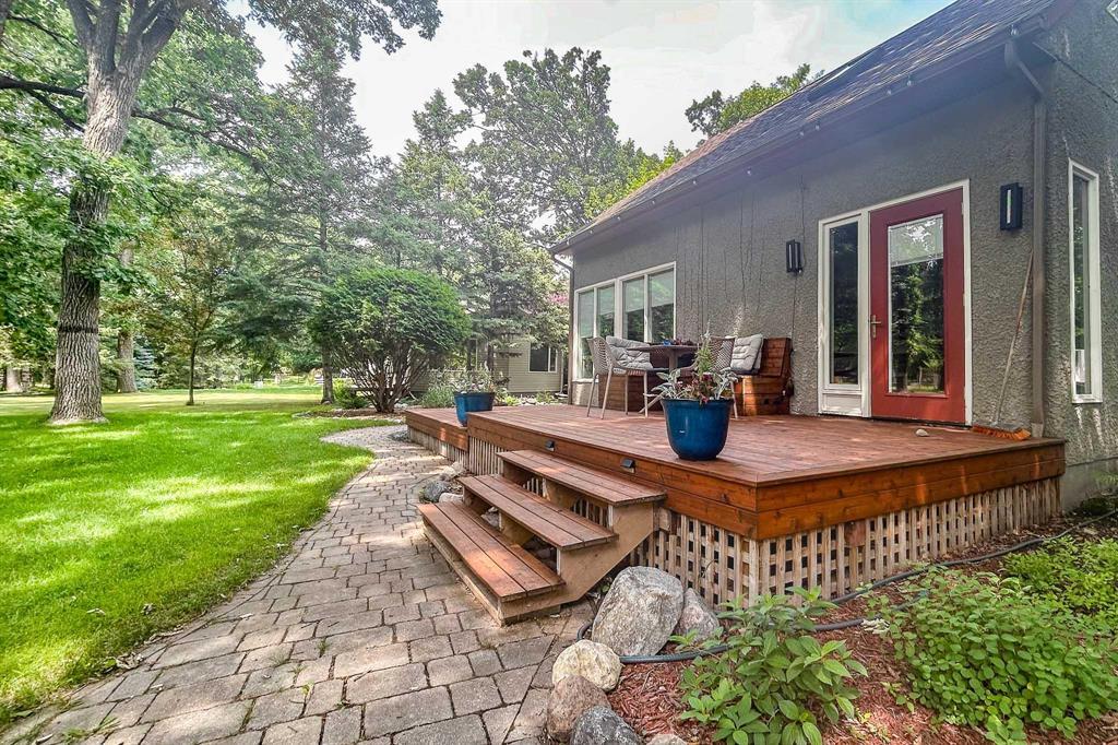 147 Wildwood Park, Winnipeg, Manitoba  R3T 0E1 - Photo 3 - 202609990