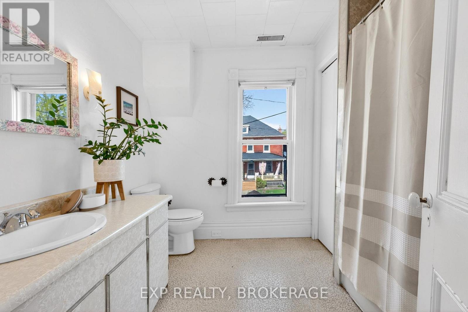 52 Daniel Street, Brockville, Ontario  K6V 4Z5 - Photo 23 - X13109664