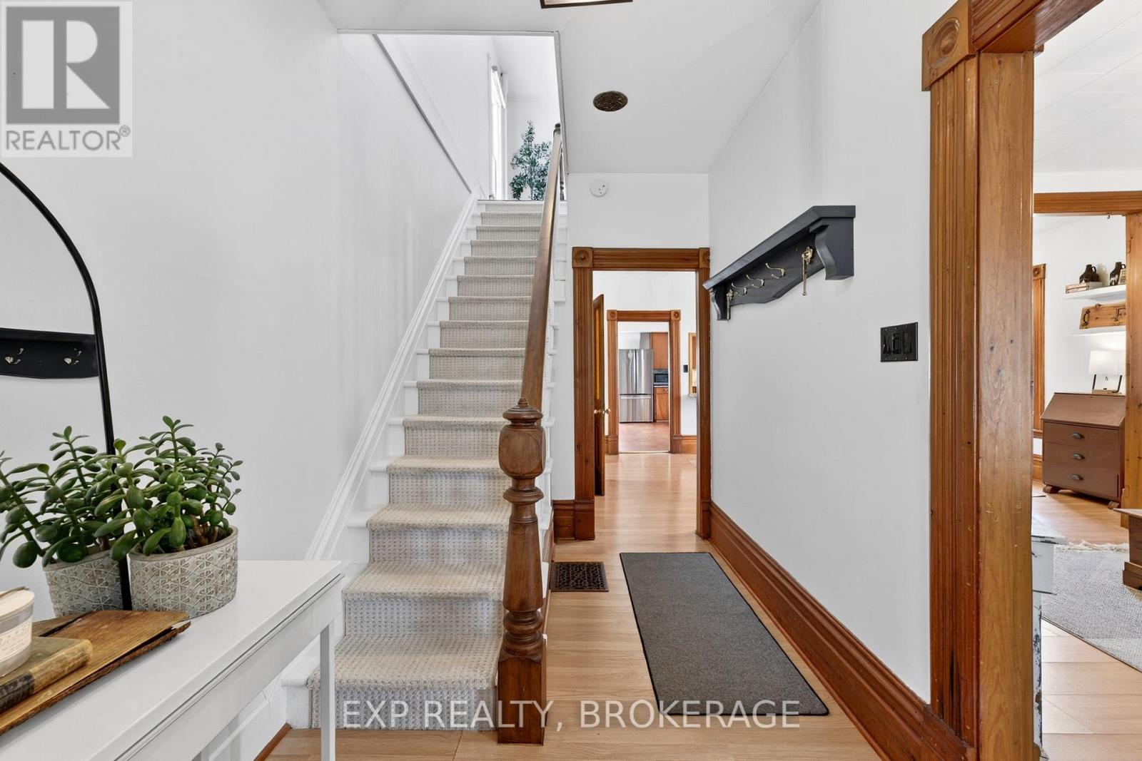 52 Daniel Street, Brockville, Ontario  K6V 4Z5 - Photo 6 - X13109664