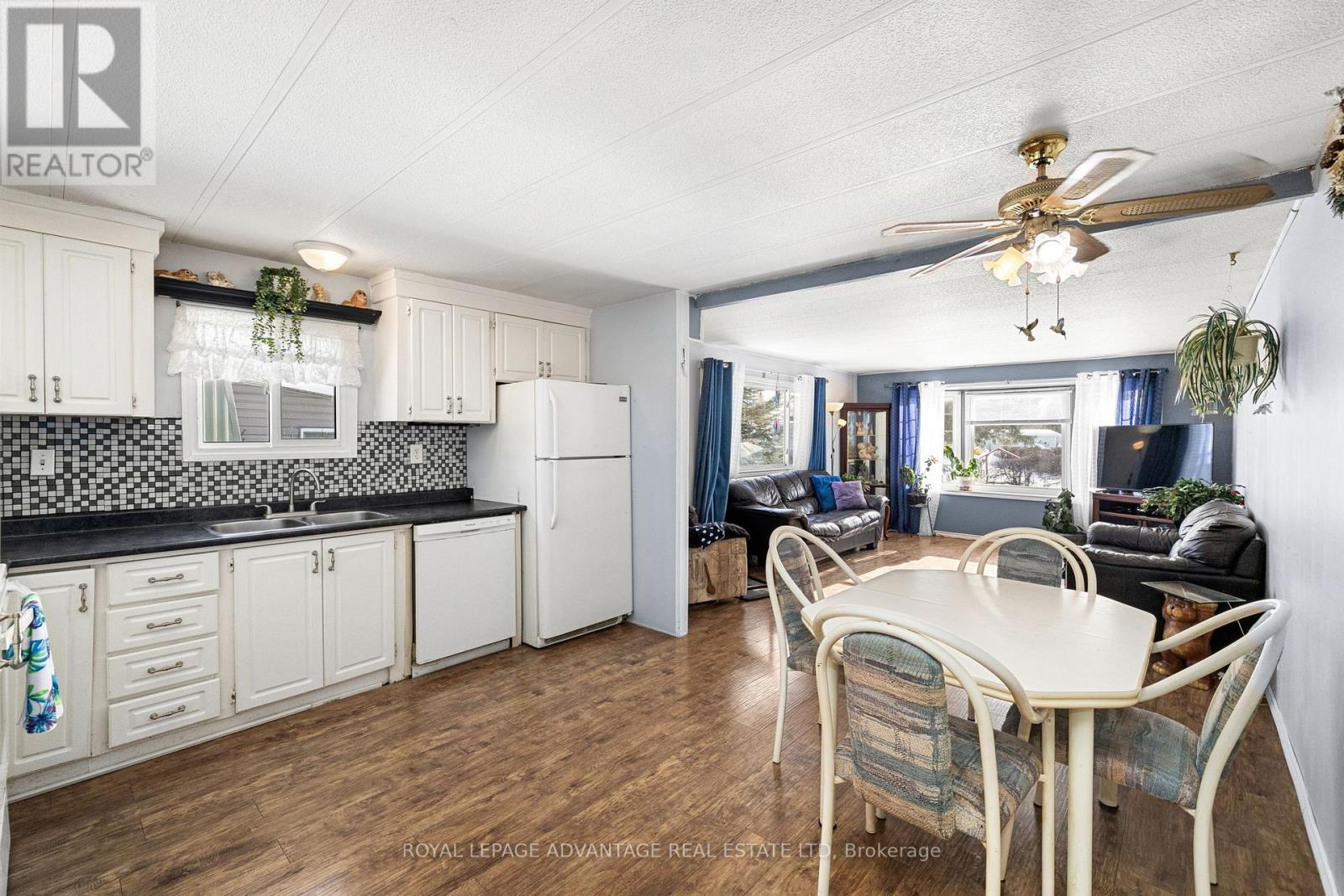 4 Kavanagh Drive, Rideau Lakes, Ontario  K7A 4S5 - Photo 6 - X12816852