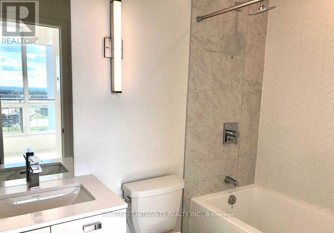 1315 - 10 De Boers Drive, Toronto, Ontario  M3J 0L6 - Photo 5 - W13109586