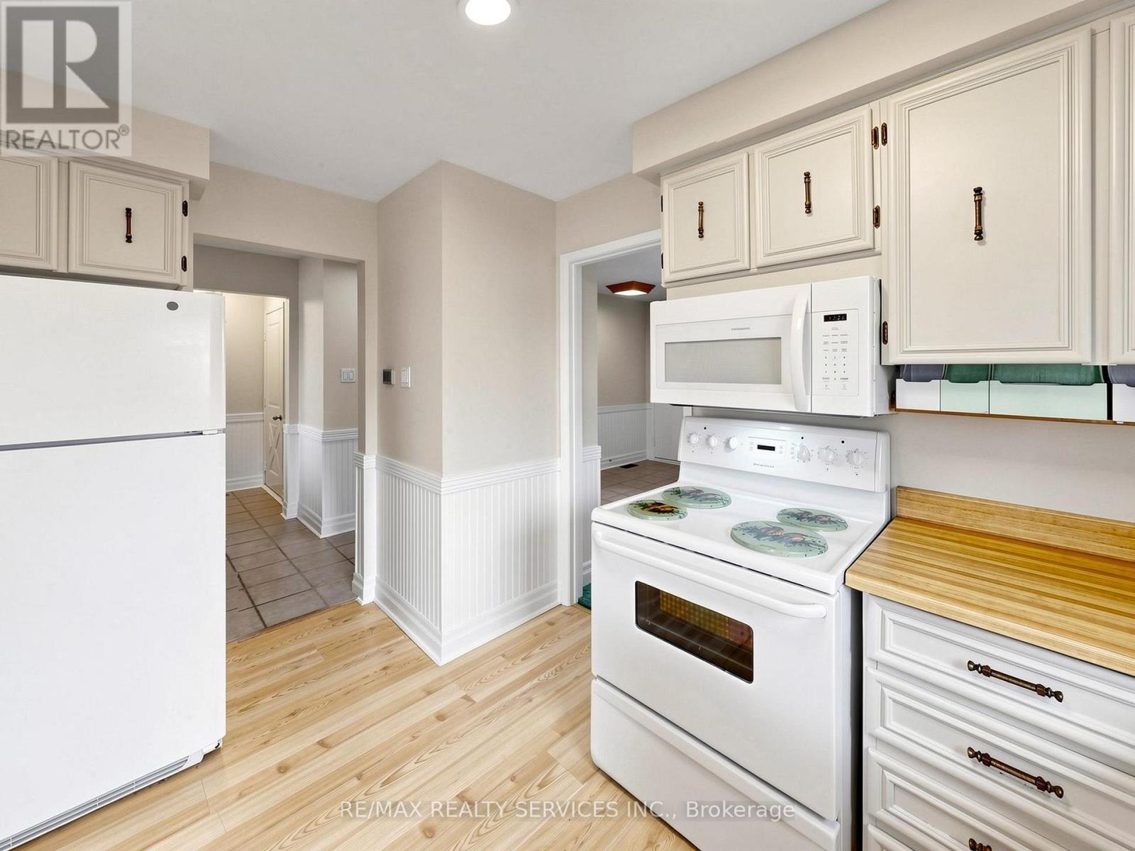 2 Bryant Court, Brampton, Ontario  L6X 2T1 - Photo 12 - W13109600