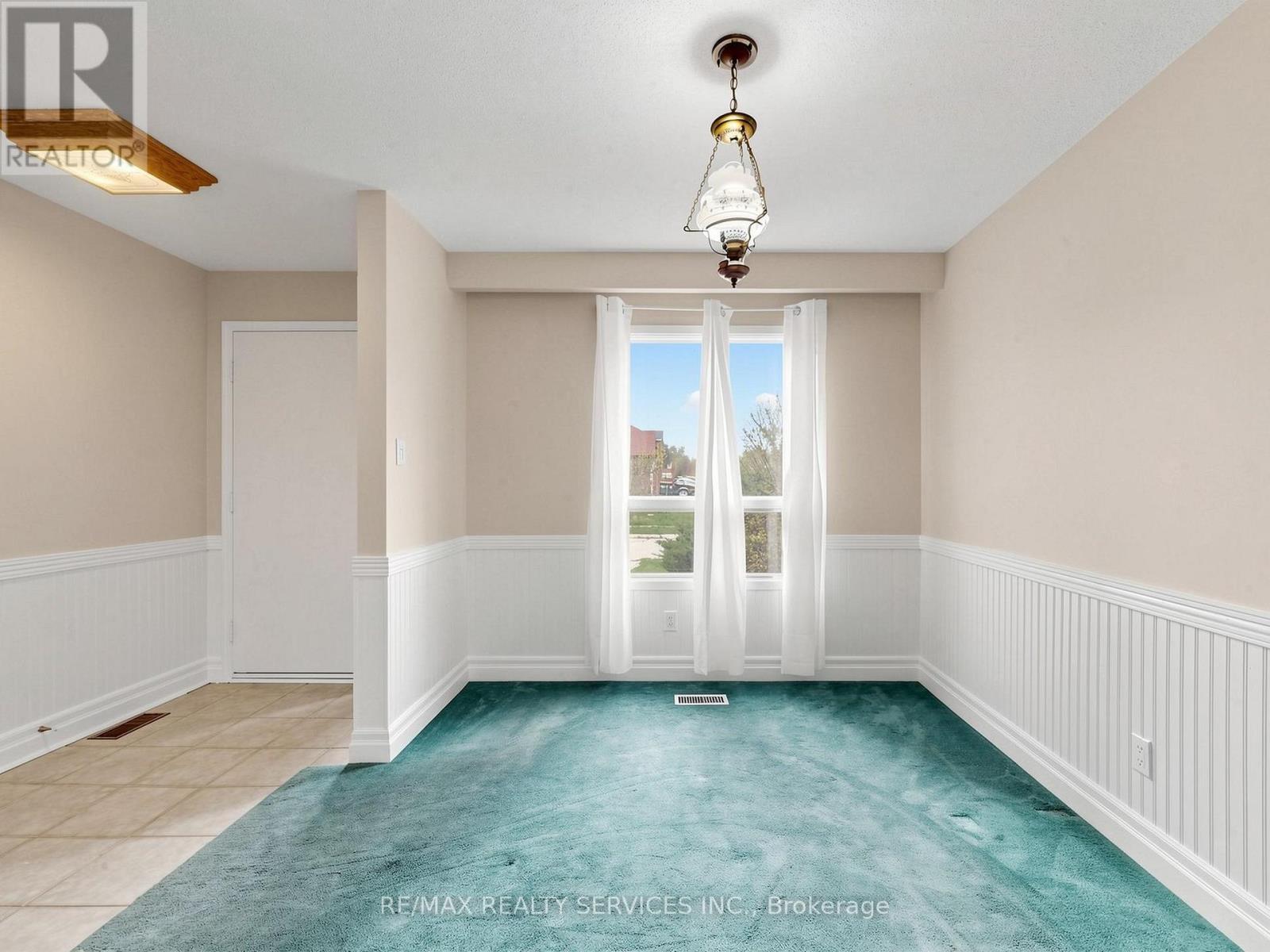 2 Bryant Court, Brampton, Ontario  L6X 2T1 - Photo 7 - W13109600