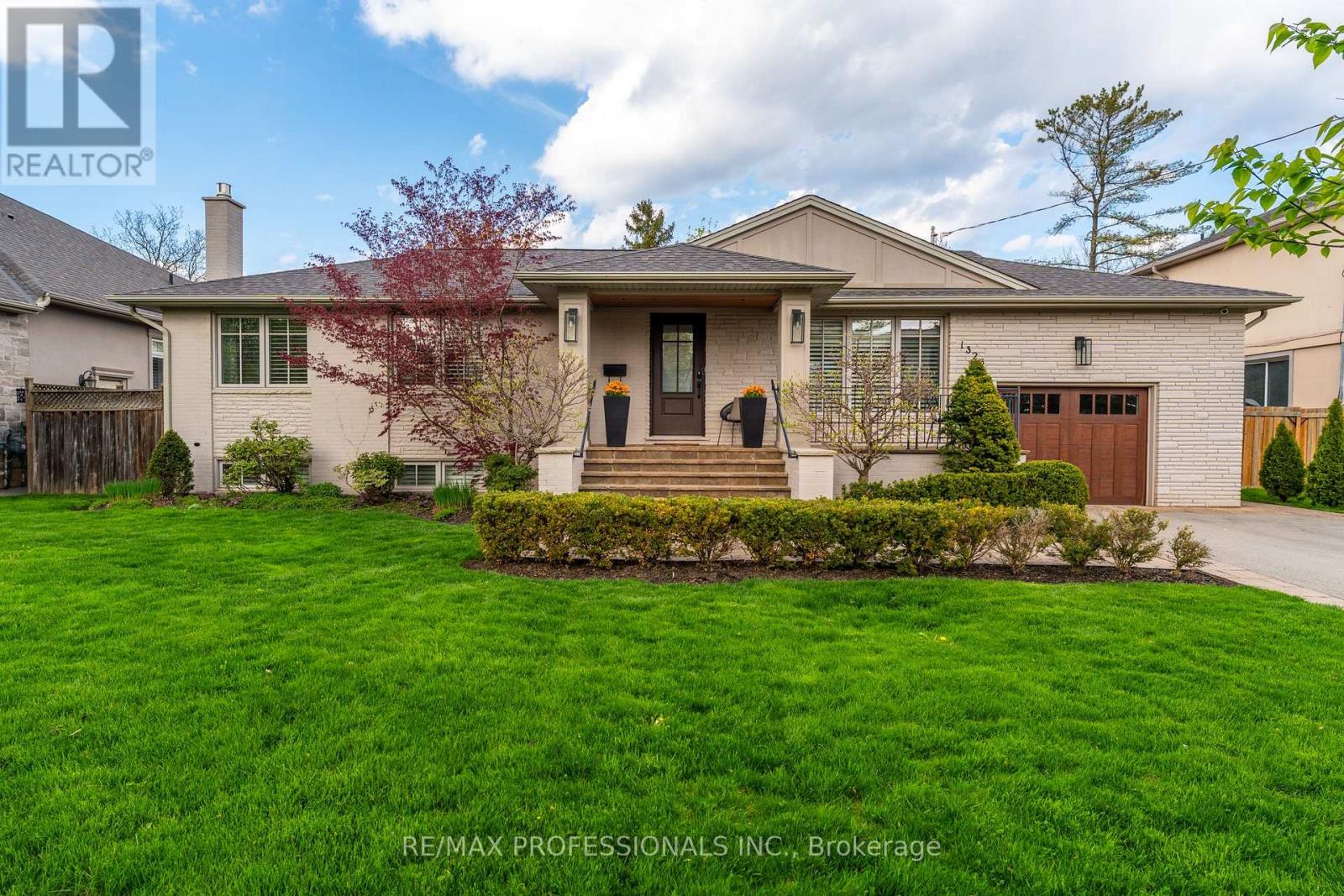 1326 STANBURY ROAD, Oakville, Ontario