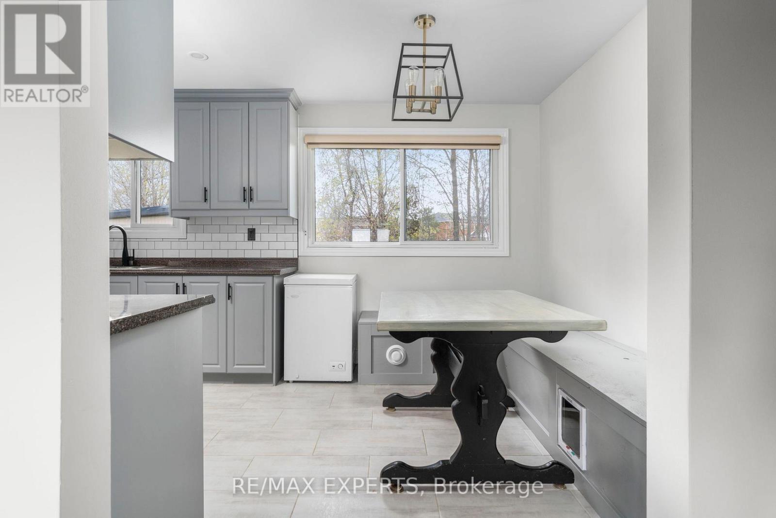 52 Maple Avenue, Halton Hills, Ontario  L7G 1X7 - Photo 15 - W13109684