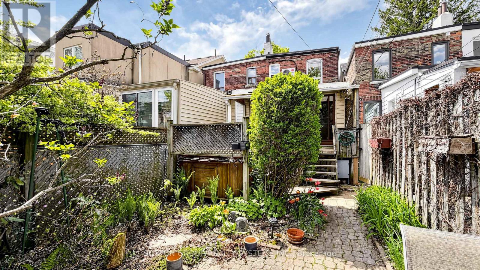 137 Campbell Avenue, Toronto, Ontario  M6P 3V1 - Photo 19 - W13109724