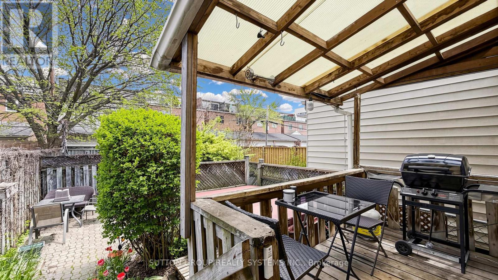 137 Campbell Avenue, Toronto, Ontario  M6P 3V1 - Photo 21 - W13109724