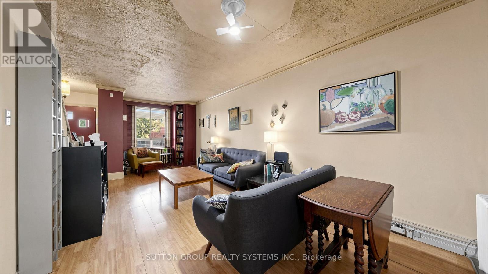 137 Campbell Avenue, Toronto, Ontario  M6P 3V1 - Photo 3 - W13109724
