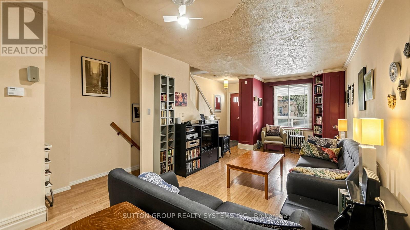 137 Campbell Avenue, Toronto, Ontario  M6P 3V1 - Photo 5 - W13109724