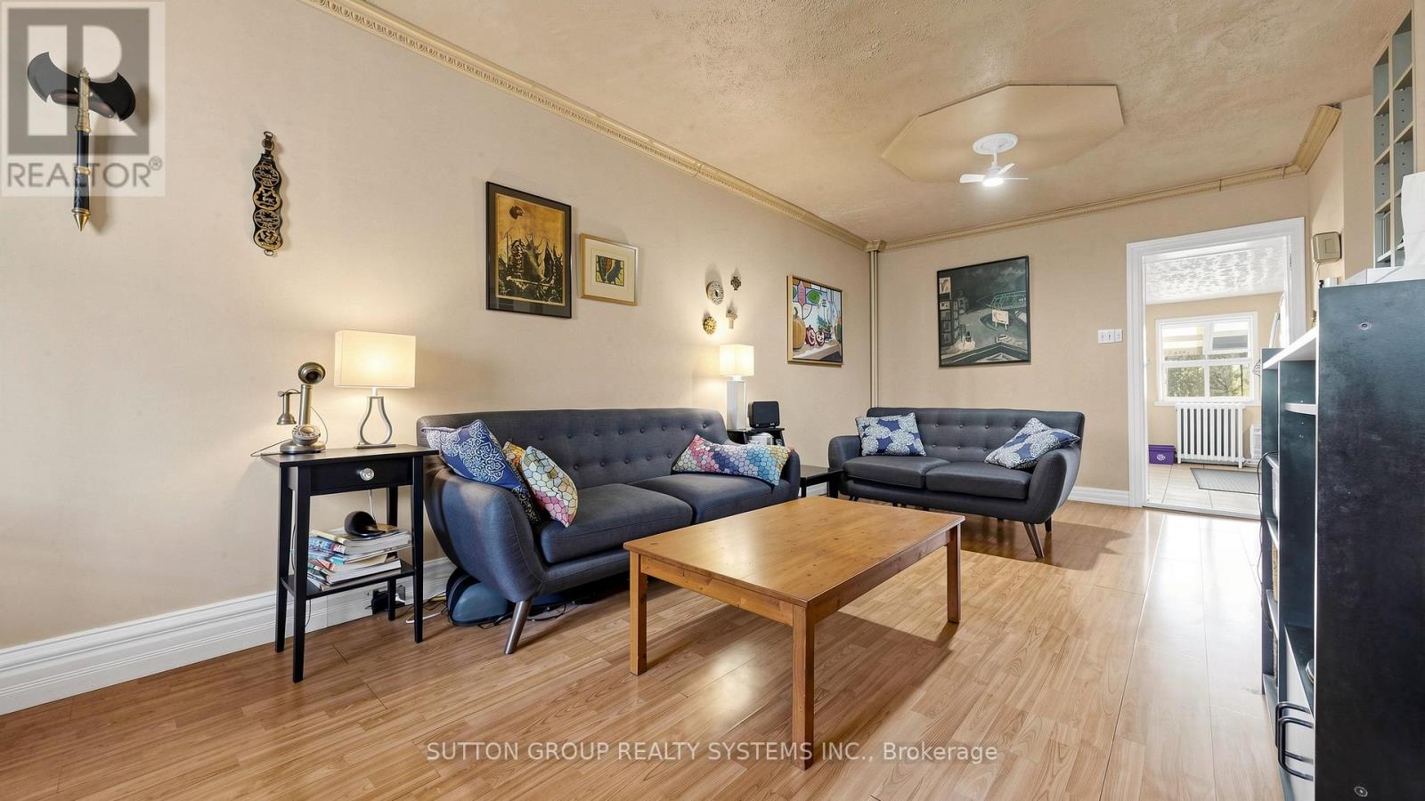 137 Campbell Avenue, Toronto, Ontario  M6P 3V1 - Photo 7 - W13109724