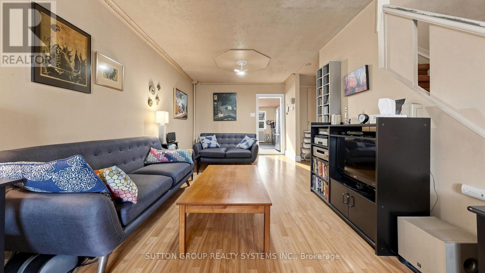 137 Campbell Avenue, Toronto, Ontario  M6P 3V1 - Photo 8 - W13109724