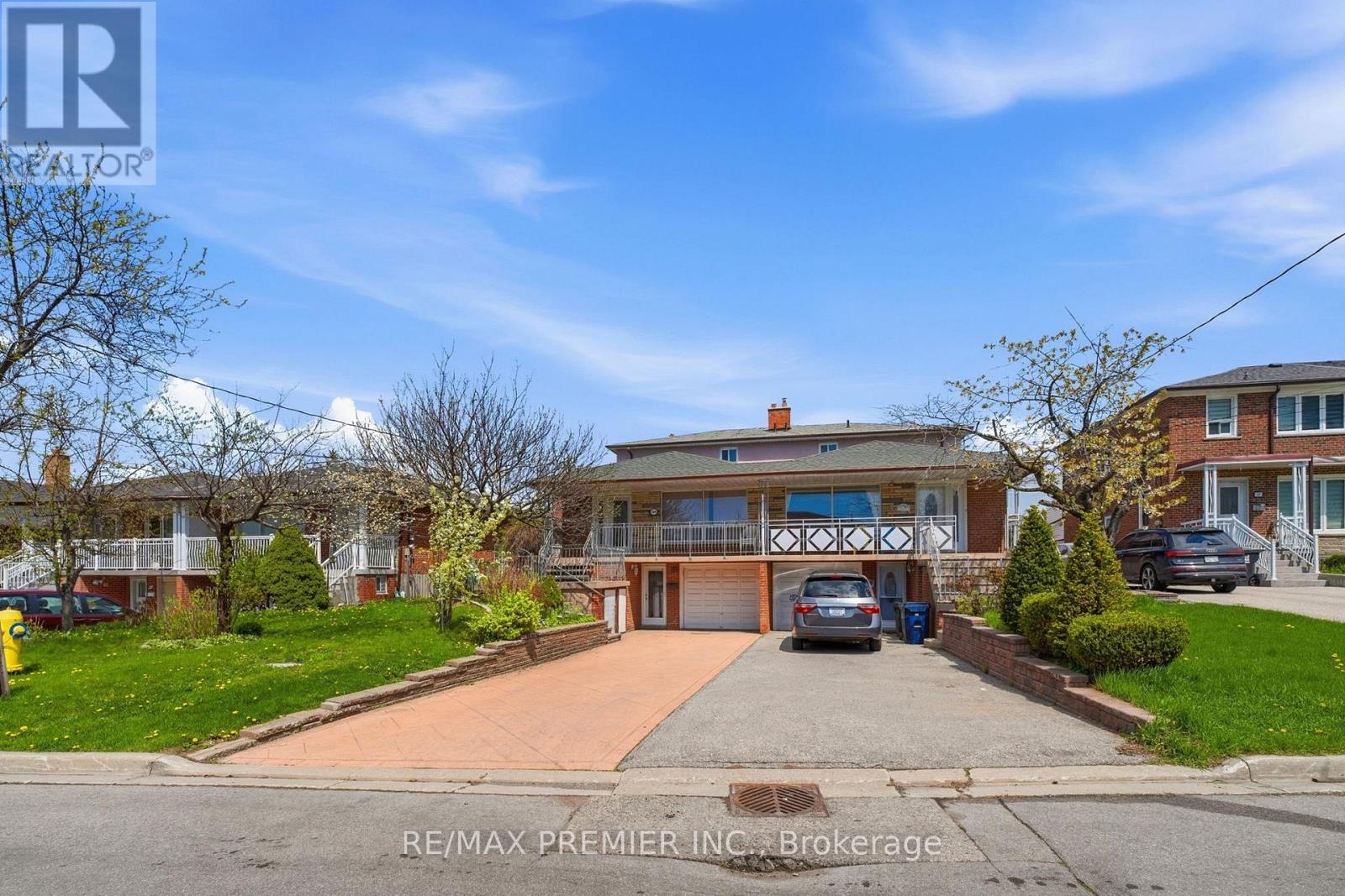 40 DONOFREE ROAD, Toronto, Ontario