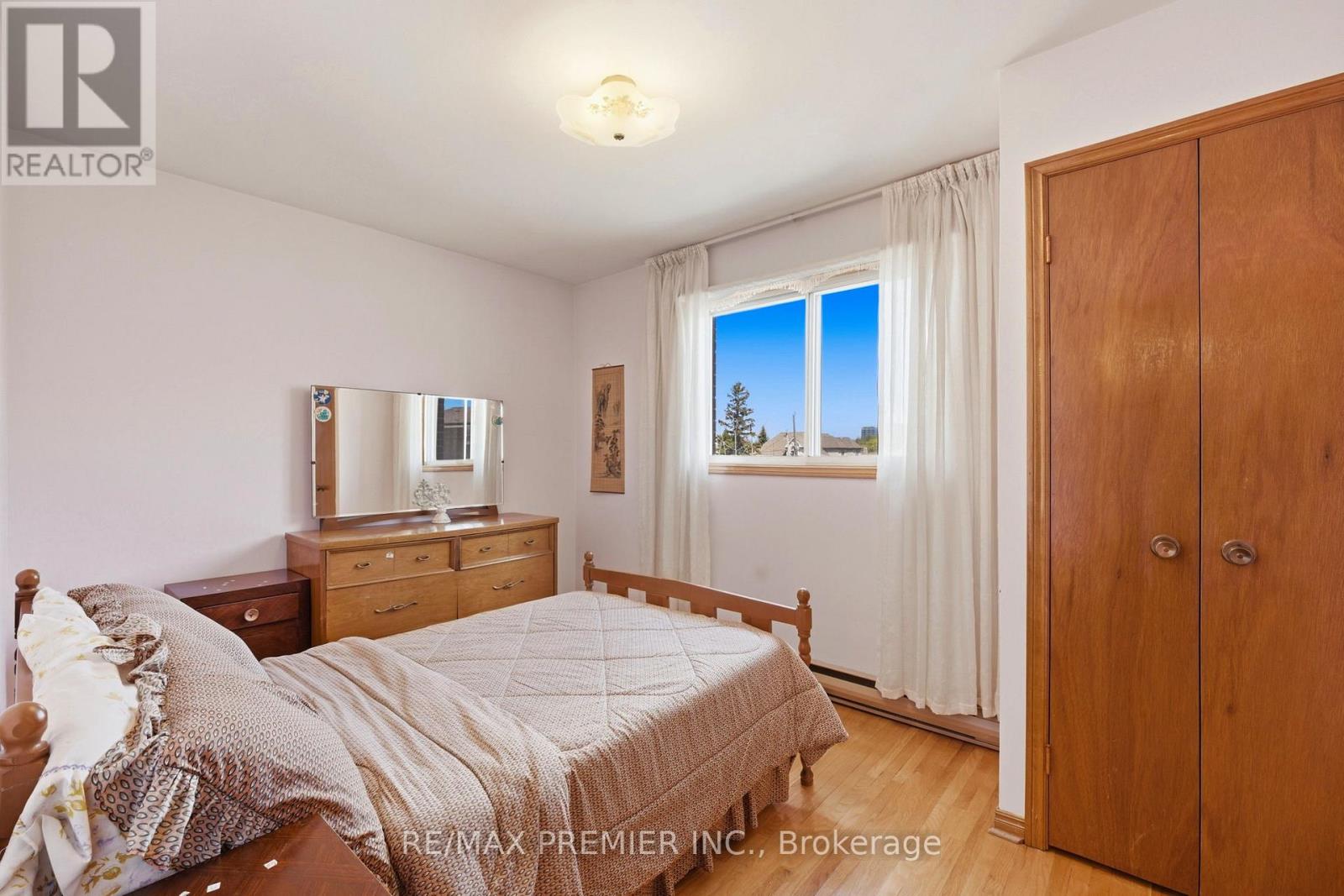 40 Donofree Road, Toronto, Ontario  M6L 2P5 - Photo 22 - W13109726