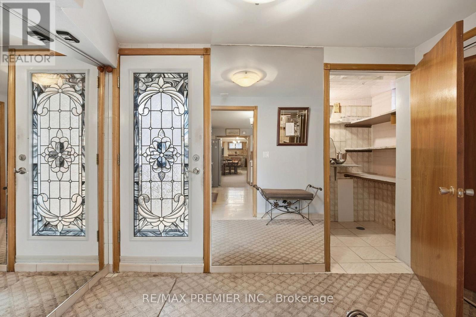40 Donofree Road, Toronto, Ontario  M6L 2P5 - Photo 25 - W13109726