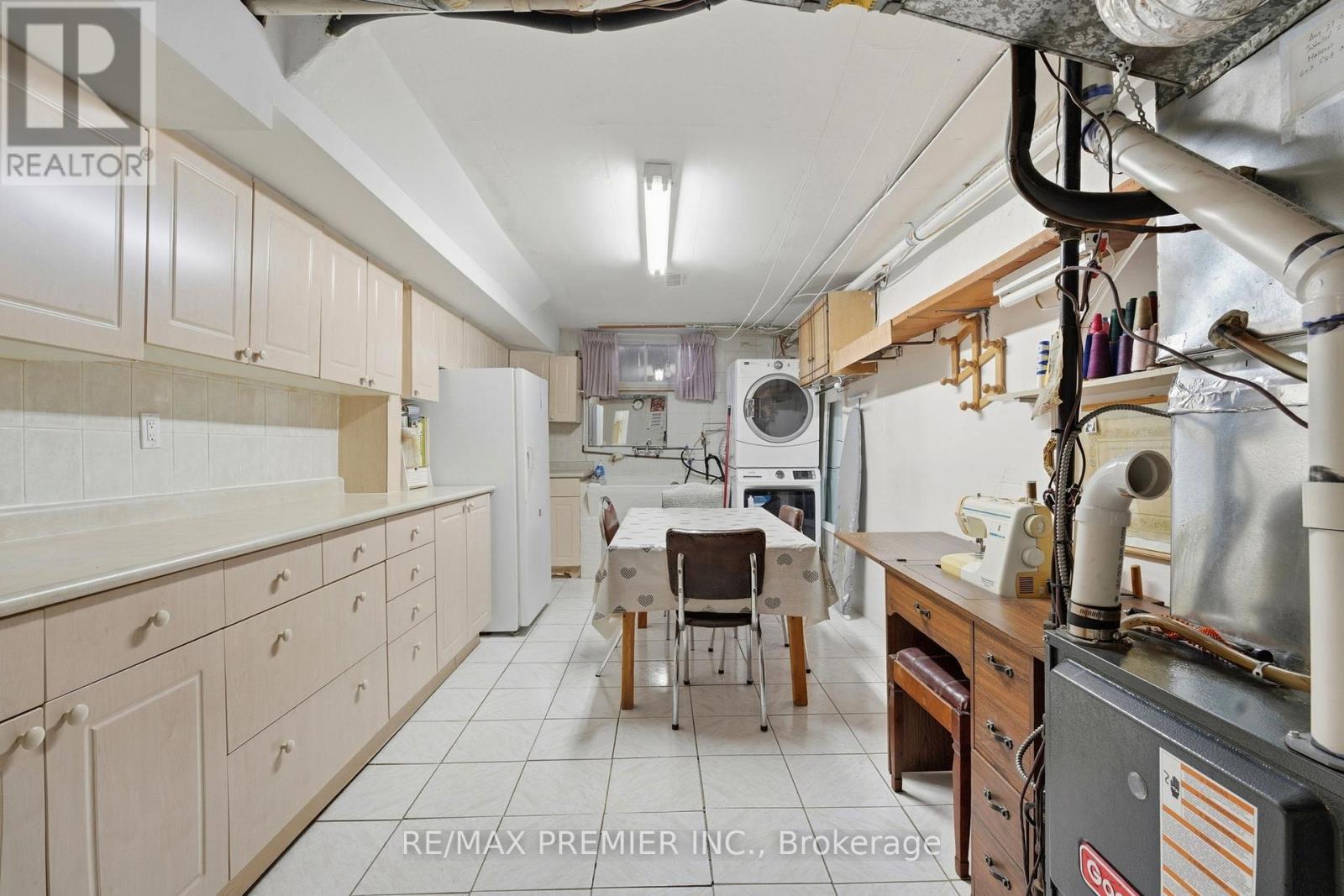 40 Donofree Road, Toronto, Ontario  M6L 2P5 - Photo 35 - W13109726