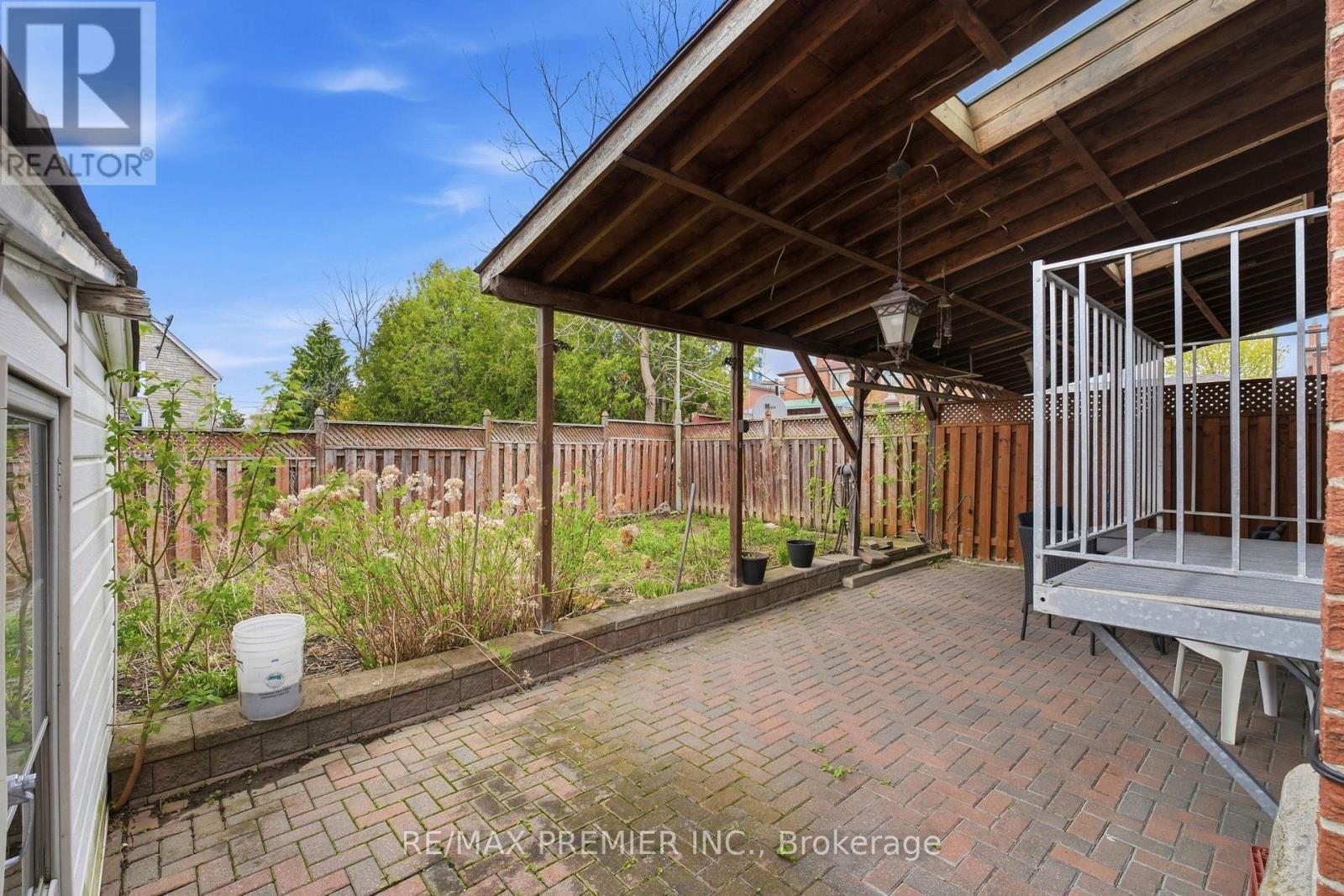 40 Donofree Road, Toronto, Ontario  M6L 2P5 - Photo 38 - W13109726