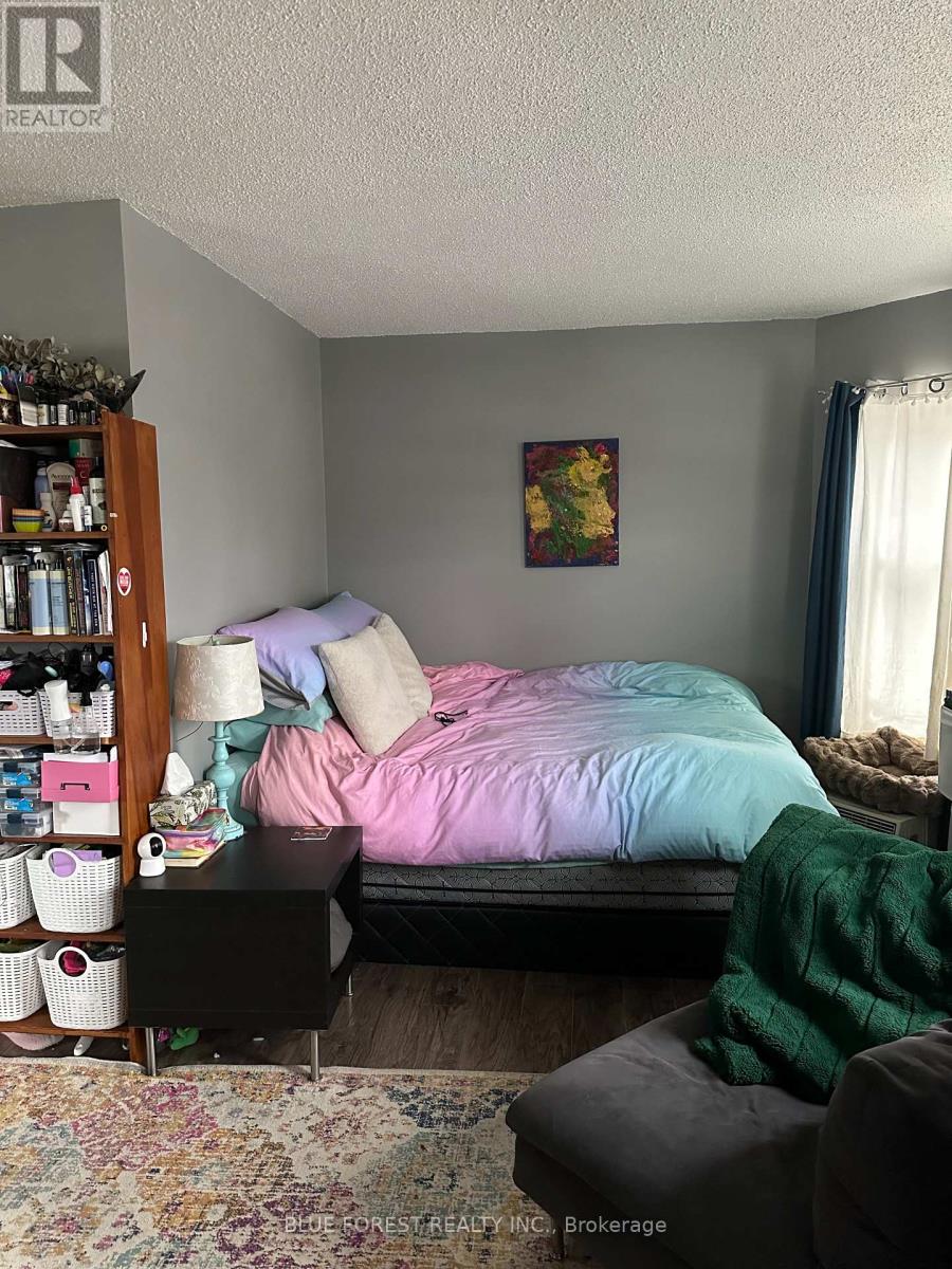 23 Barnes Street, St. Thomas, Ontario  N5R 2V4 - Photo 12 - X13109596