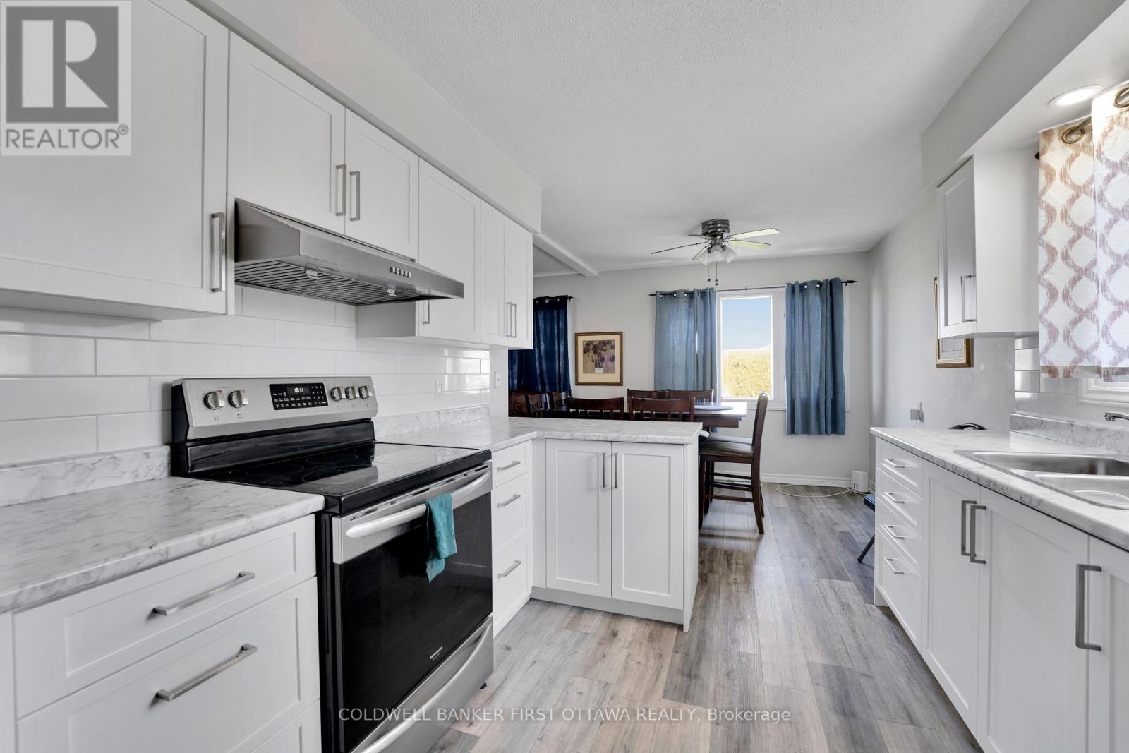 876 Balsam Drive, Ottawa, Ontario  K1E 1B5 - Photo 14 - X13109644