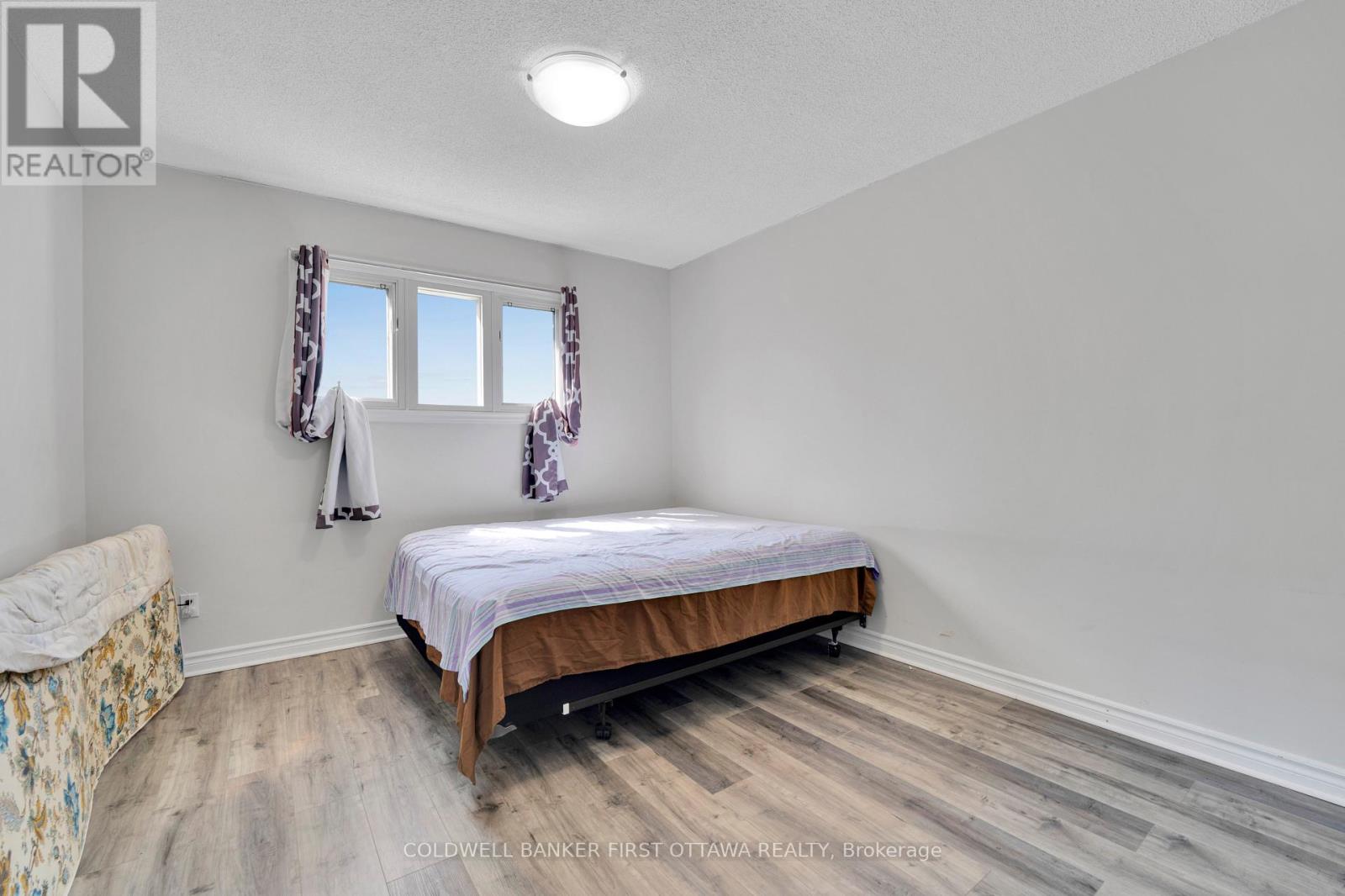 876 Balsam Drive, Ottawa, Ontario  K1E 1B5 - Photo 17 - X13109644