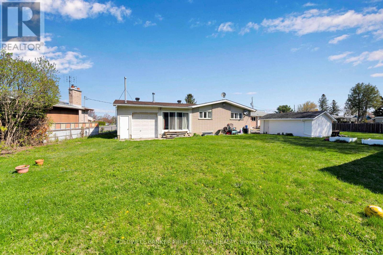 876 Balsam Drive, Ottawa, Ontario  K1E 1B5 - Photo 45 - X13109644