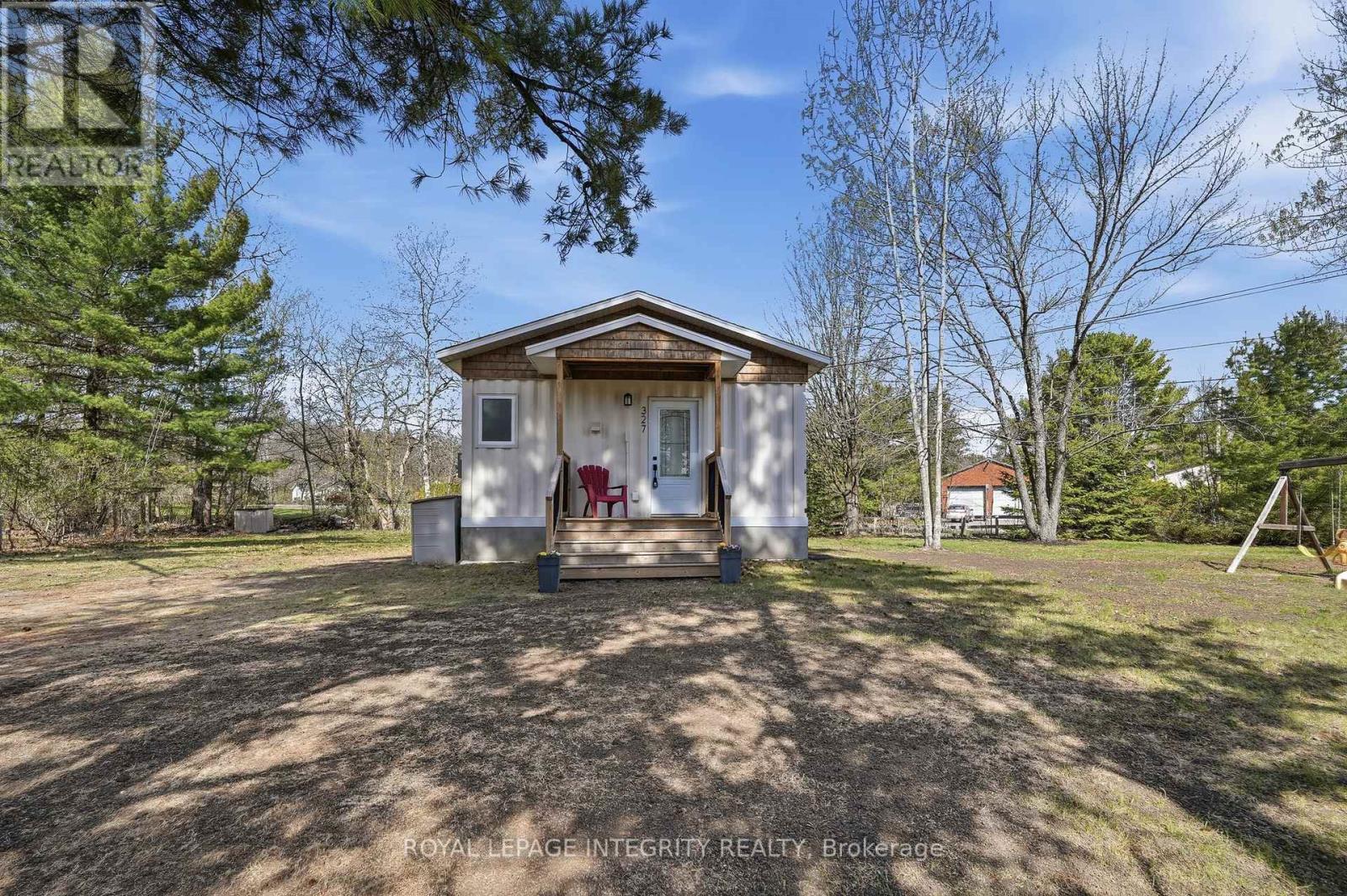 327 BAYVIEW DRIVE, Ottawa, Ontario