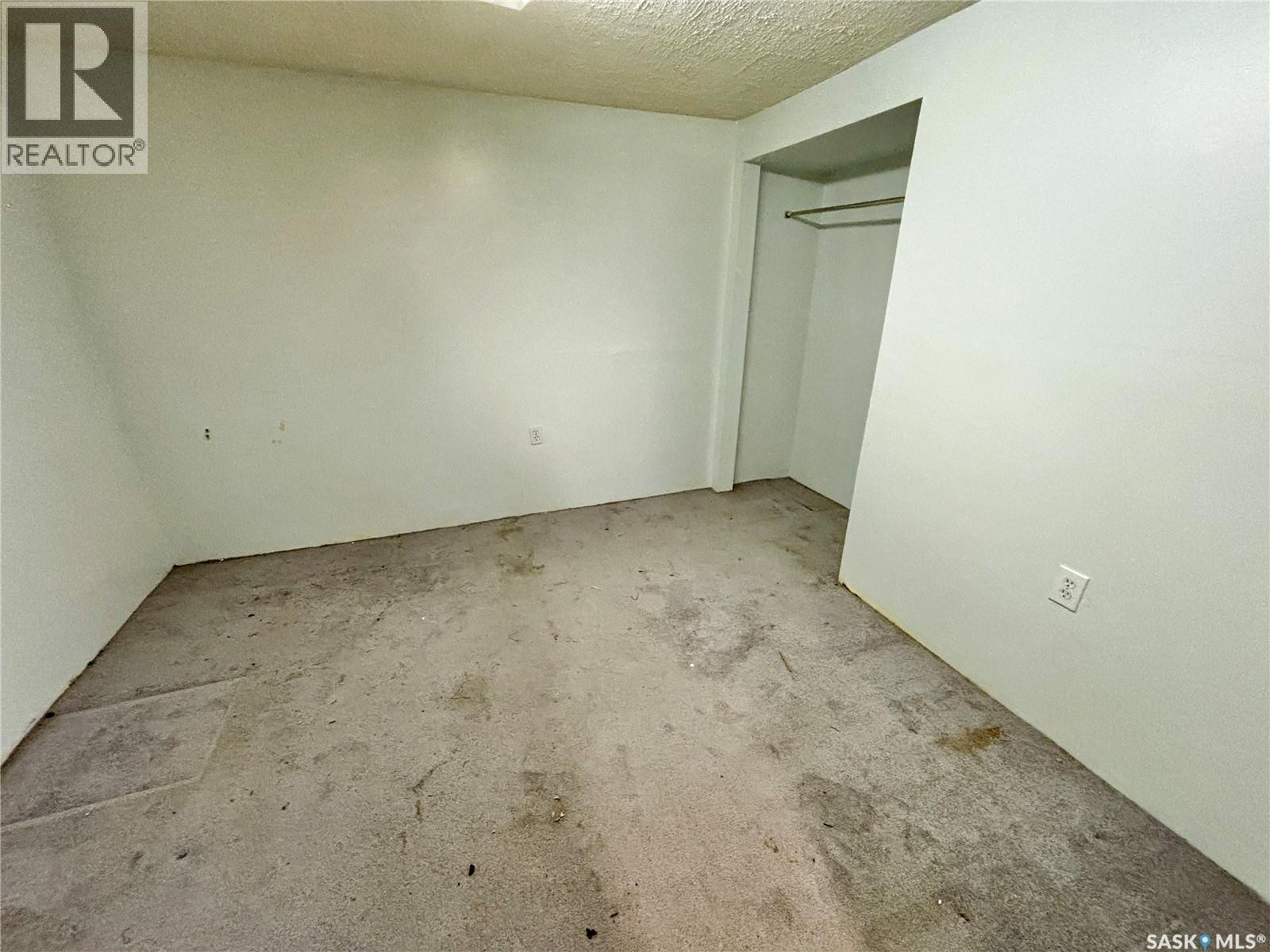 3805 Diefenbaker Drive, Saskatoon, Saskatchewan  S7L 5C6 - Photo 12 - SK035562