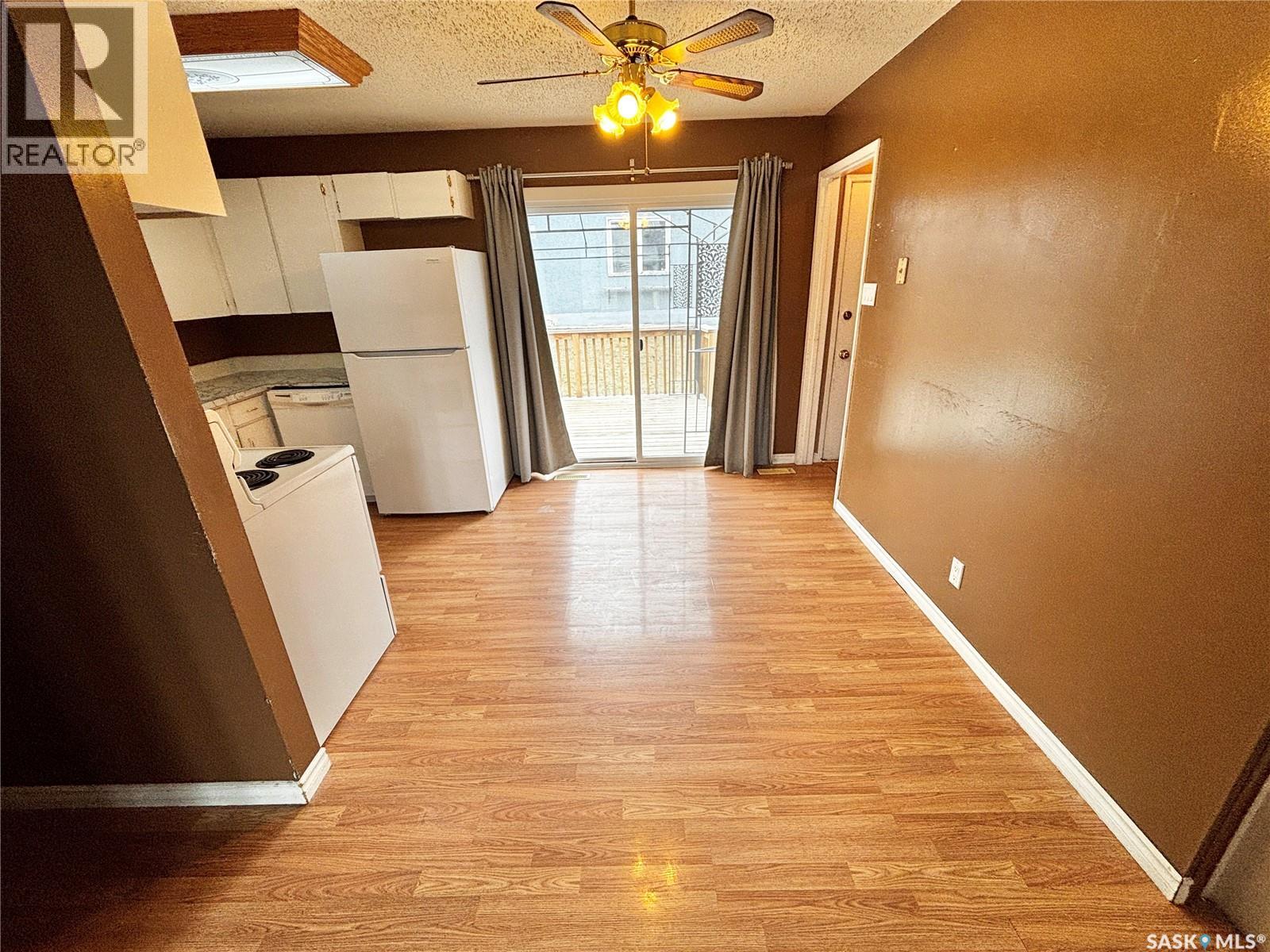 3805 Diefenbaker Drive, Saskatoon, Saskatchewan  S7L 5C6 - Photo 4 - SK035562