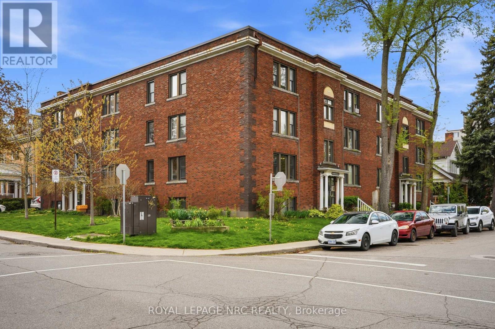 11 - 356 Hunter Street E, Hamilton, Ontario  L8N 1N8 - Photo 2 - X13109666