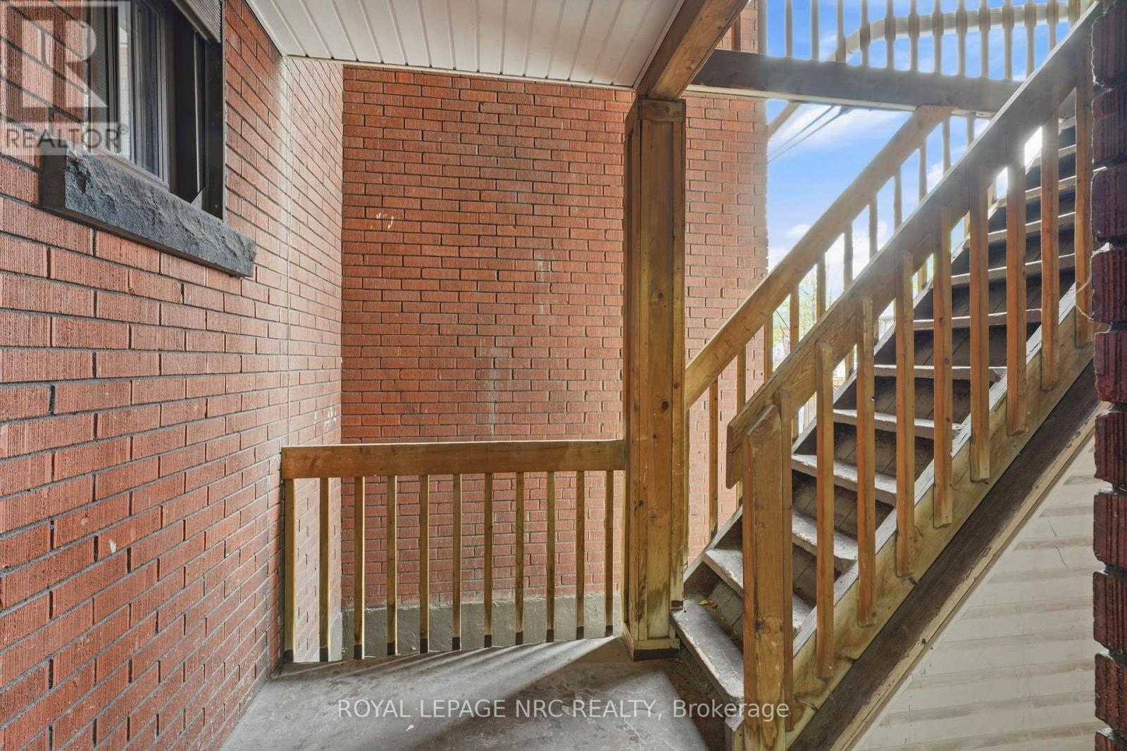 11 - 356 Hunter Street E, Hamilton, Ontario  L8N 1N8 - Photo 3 - X13109666