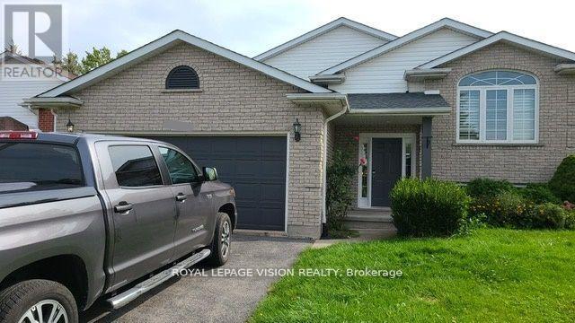 8001 WOODSVIEW CRESCENT, Niagara Falls, Ontario
