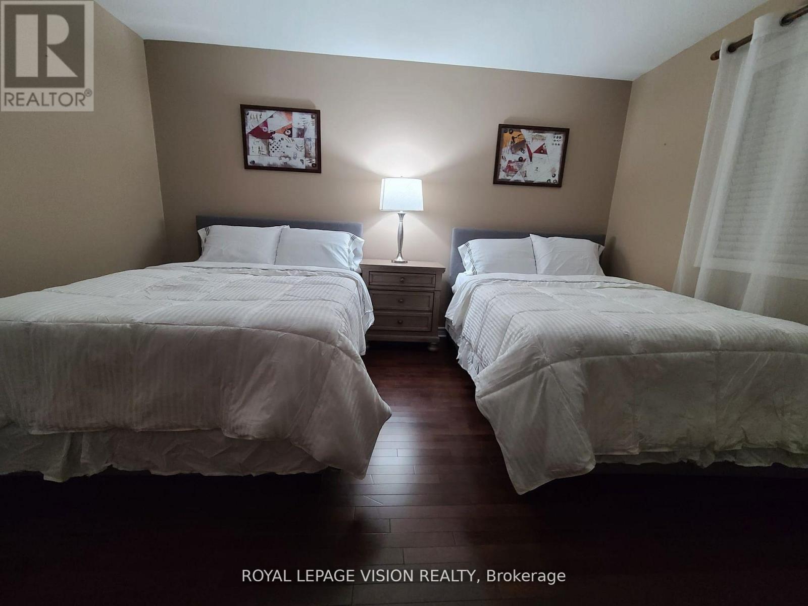 8001 Woodsview Crescent, Niagara Falls, Ontario  L2H 3E9 - Photo 10 - X13109614