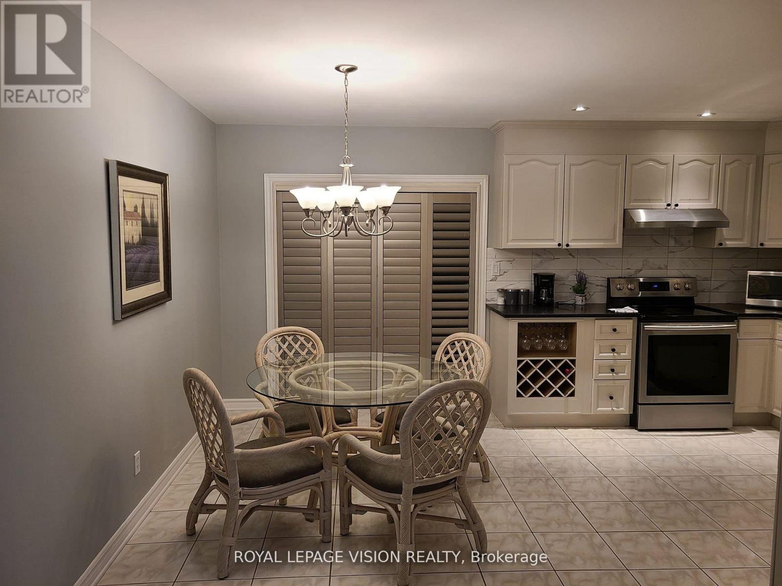 8001 Woodsview Crescent, Niagara Falls, Ontario  L2H 3E9 - Photo 7 - X13109614