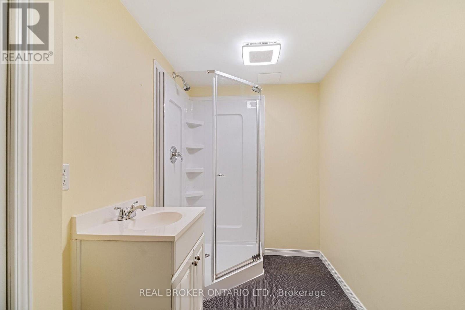18 Julie Drive, Thorold, Ontario  L2V 4L5 - Photo 20 - X13109618