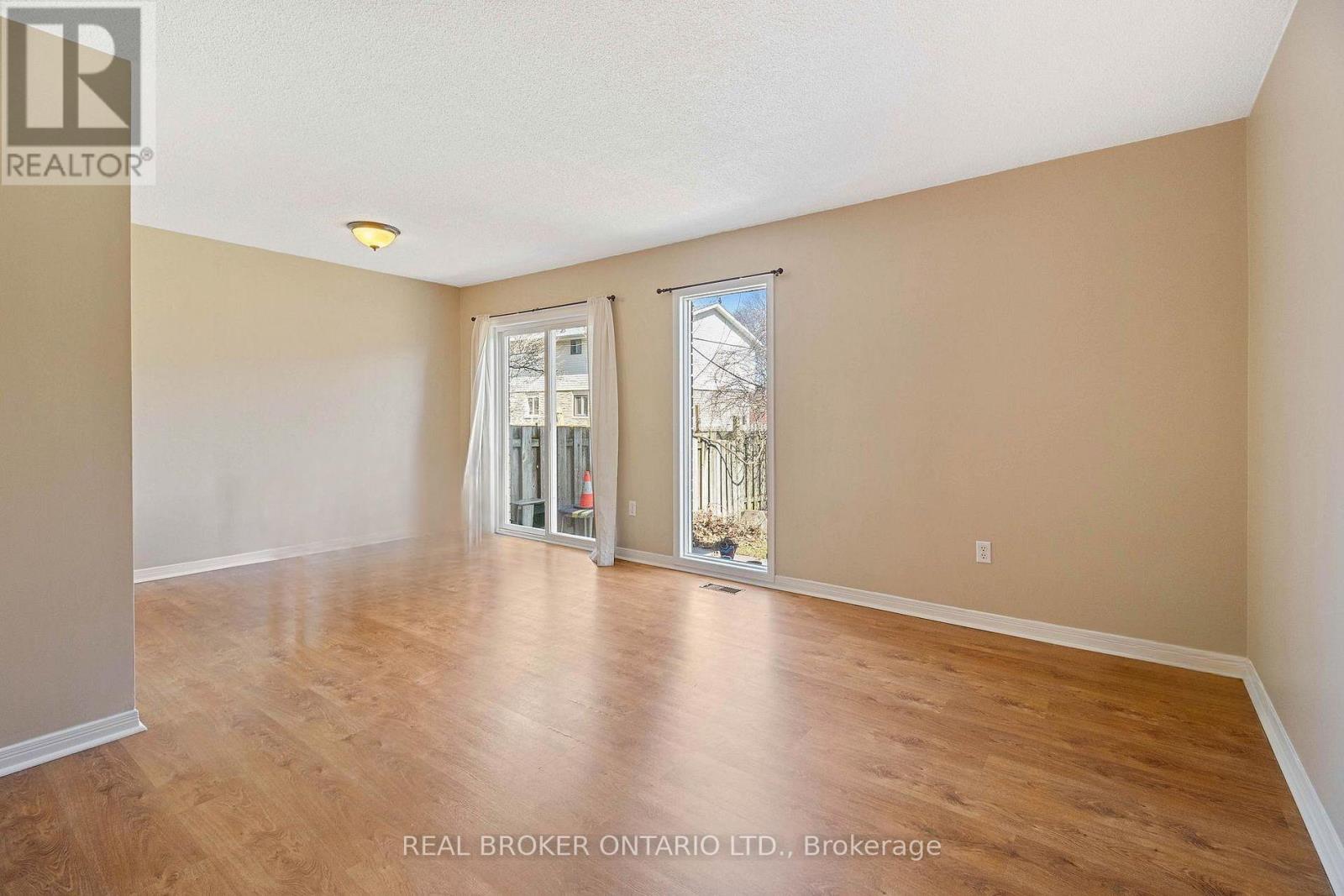 18 Julie Drive, Thorold, Ontario  L2V 4L5 - Photo 6 - X13109618