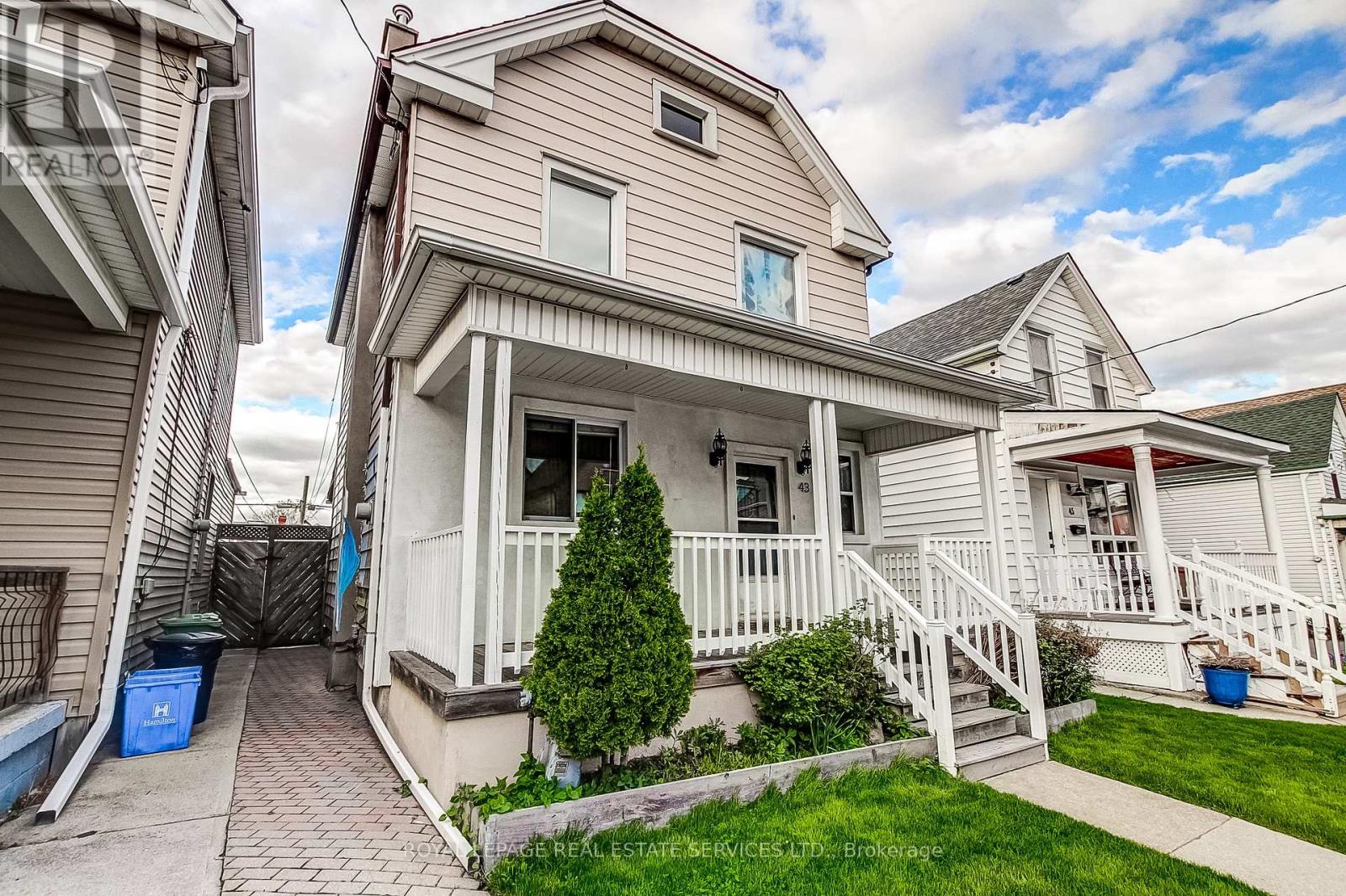 43 ROSEMONT AVENUE, Hamilton, Ontario