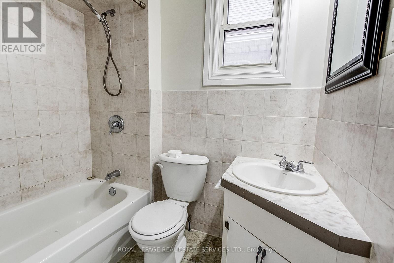 43 Rosemont Avenue, Hamilton, Ontario  L8L 2M4 - Photo 13 - X13109728