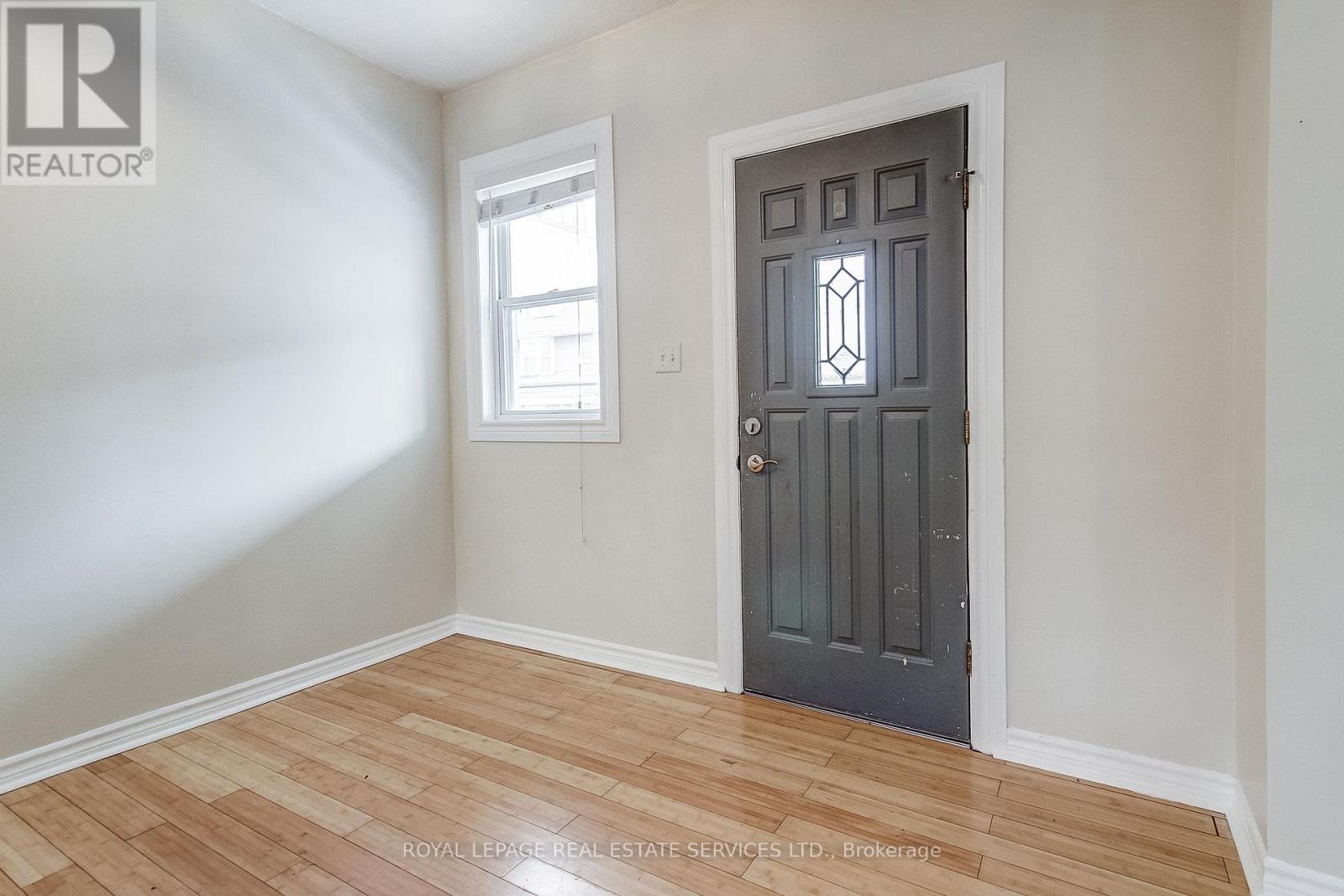 43 Rosemont Avenue, Hamilton, Ontario  L8L 2M4 - Photo 4 - X13109728