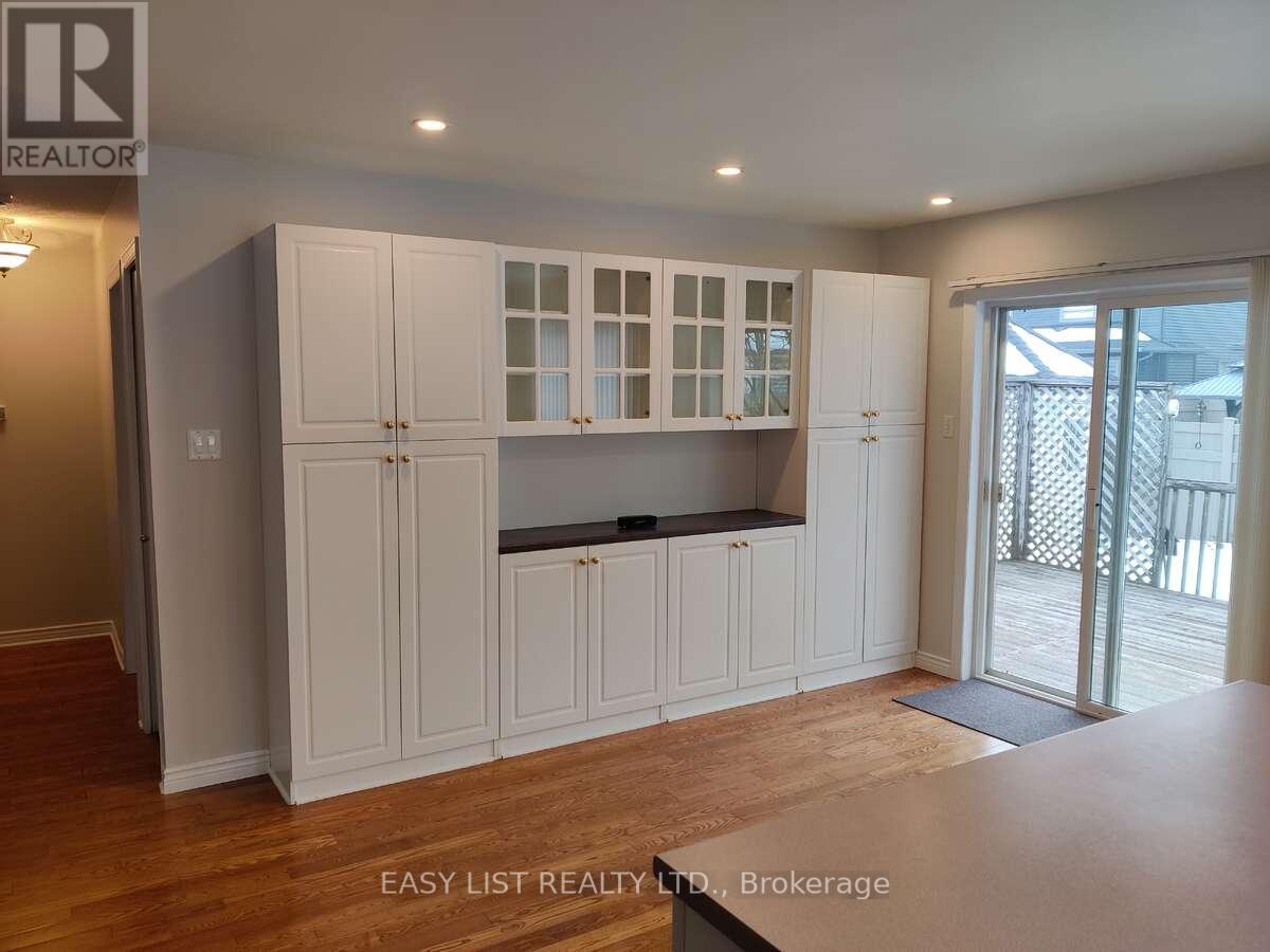 16 Fairview Crescent, Arnprior, Ontario  K7S 3V7 - Photo 6 - X12930862