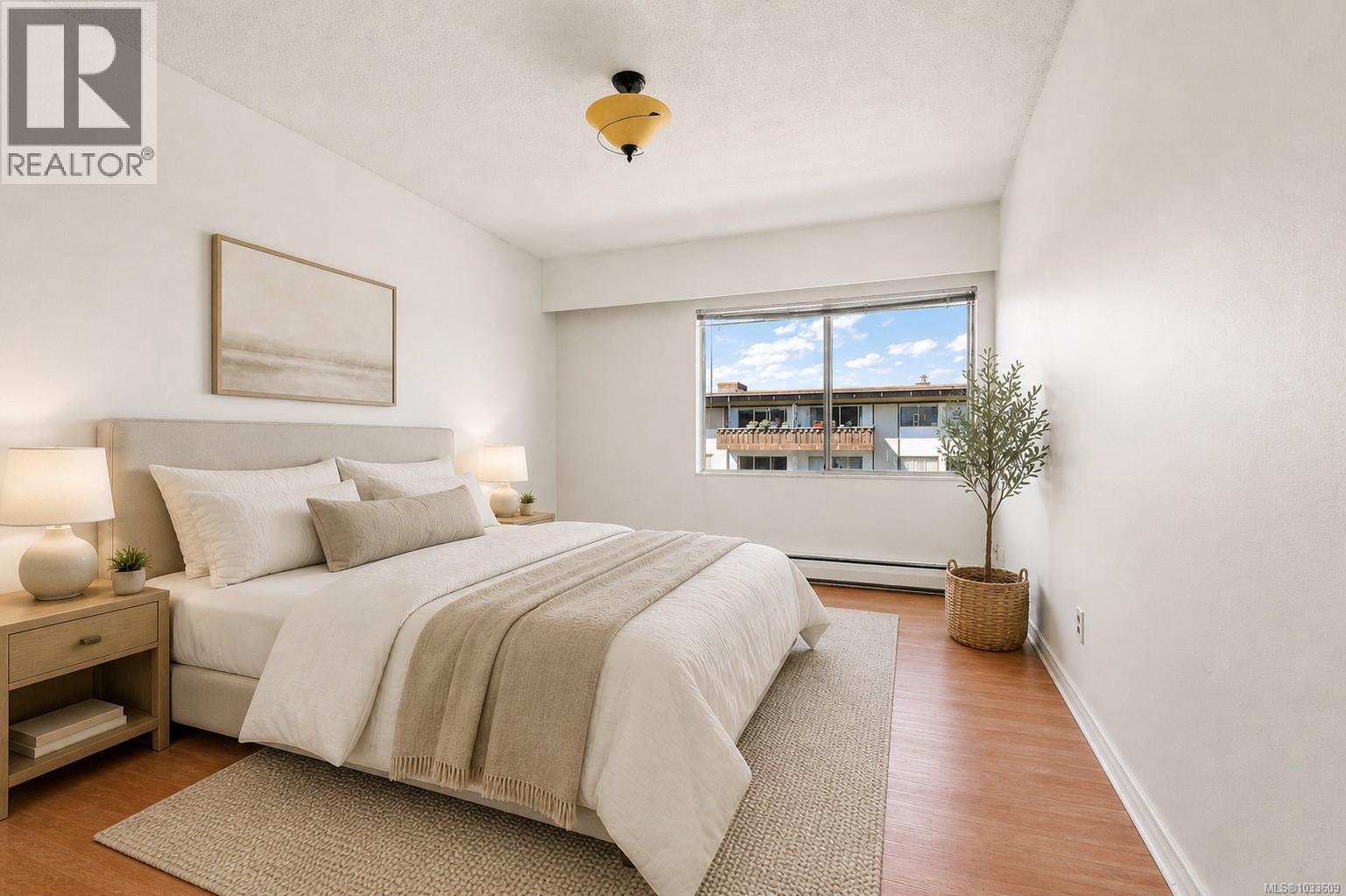 309 964 Heywood Ave, Victoria, British Columbia  V8V 2Y5 - Photo 11 - 1033609