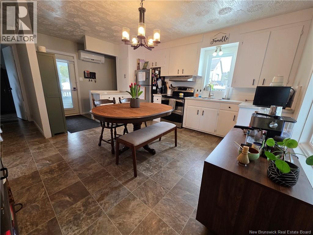 35 Titus Road, Edmundston, New Brunswick  E3V 5B4 - Photo 8 - NB137212
