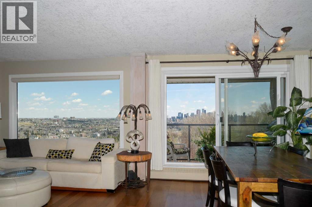 303, 524 Cedar Crescent SW, Calgary, Alberta  T3C 2Y8 - Photo 2 - A2306576